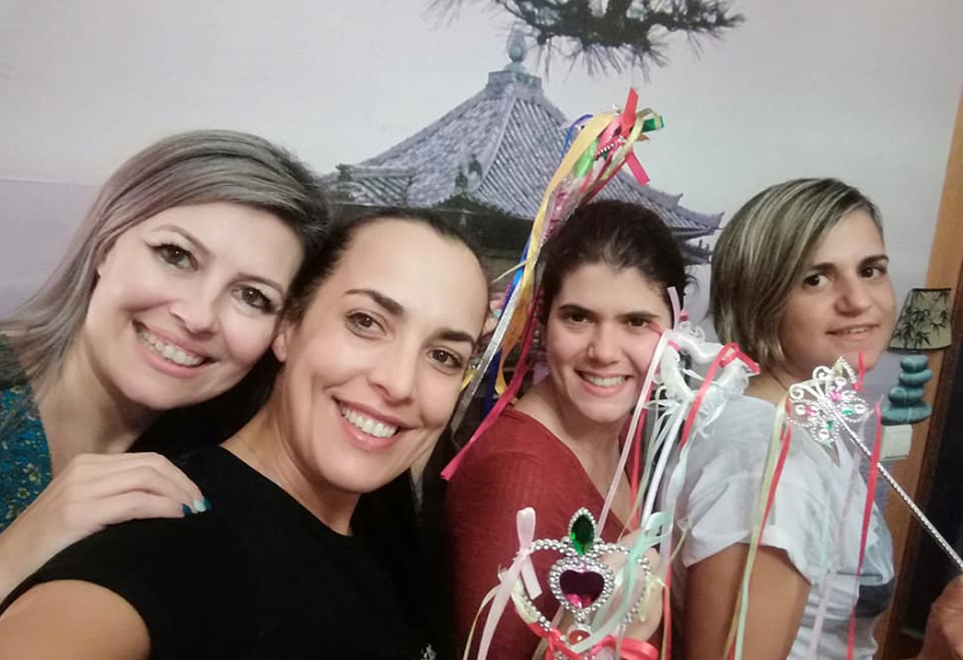 Inhale namaste mudra bandha